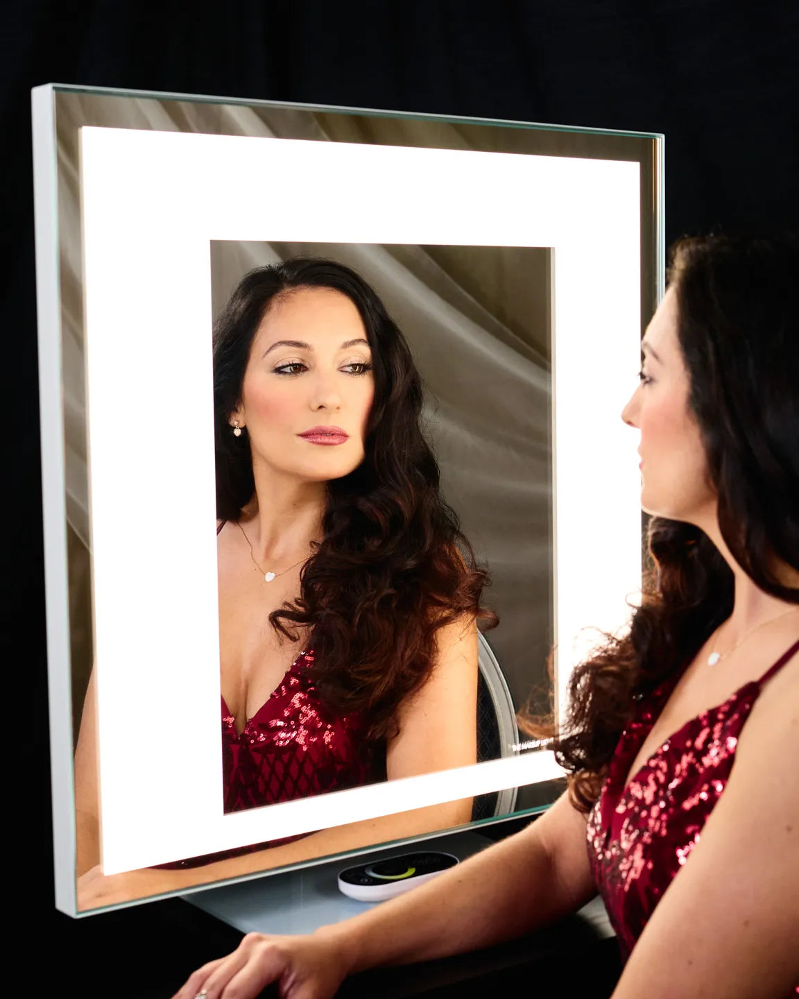 The Meira Home LUXe - Beauty ready for the night out